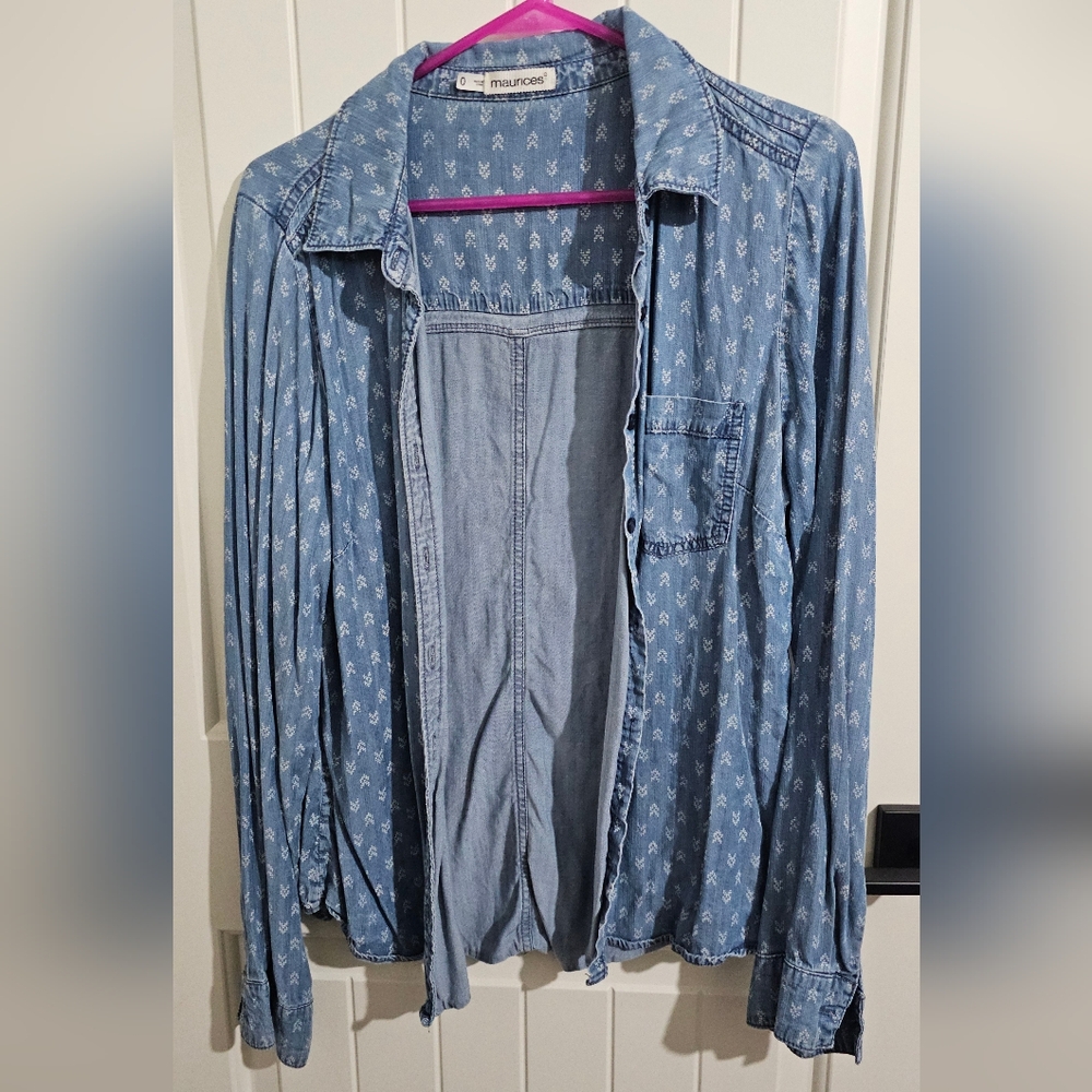 Maurices Chambray Blue Button Down Shirt
